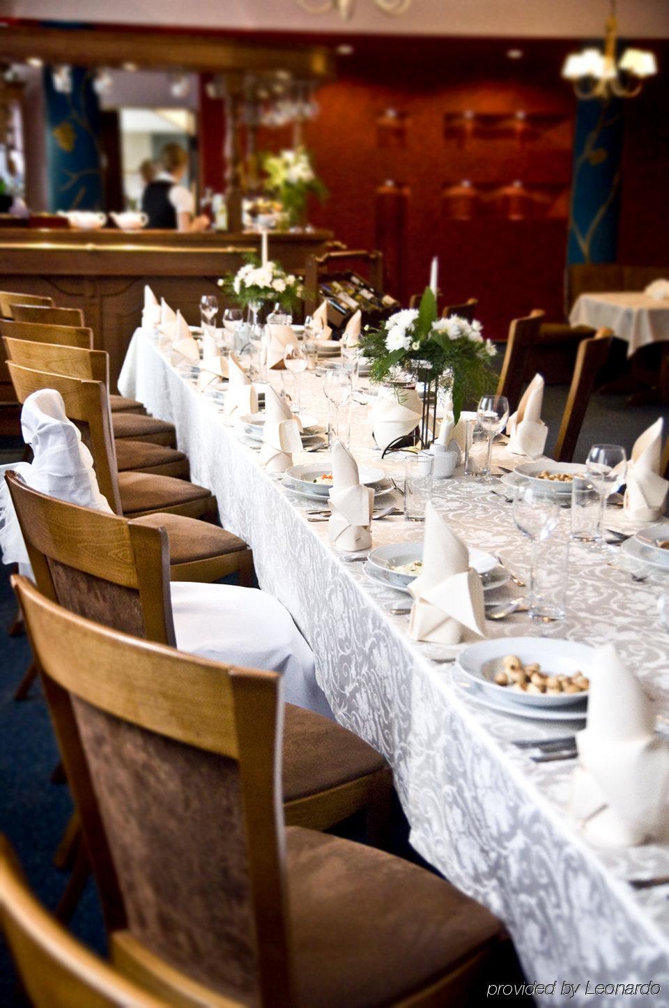 Hotel Brojan Jaworzno Restaurace fotografie